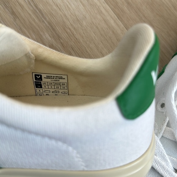 VEJA
Women's Campo Low Top Sneakers size 5 NWOB - Picture 6 of 12